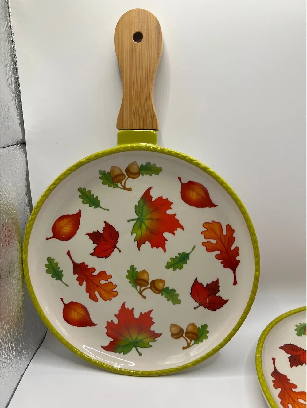 NEW Set of 2 Autumn Leaf Ceramic Baking pans with Wooden Handles